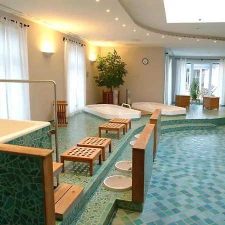 Hotel Deutscher Hof 3*