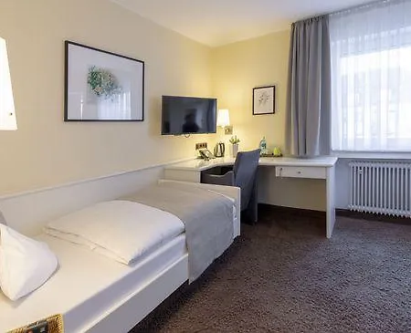 Deutscher Hof Hotel *