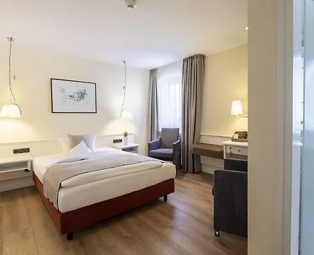 Hotel Deutscher Hof *