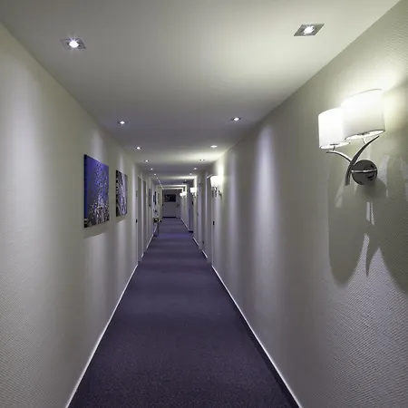 杜特斯赫尔酒店