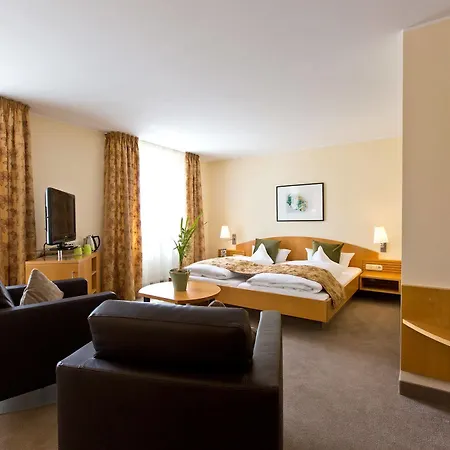Hotel Deutscher Hof *